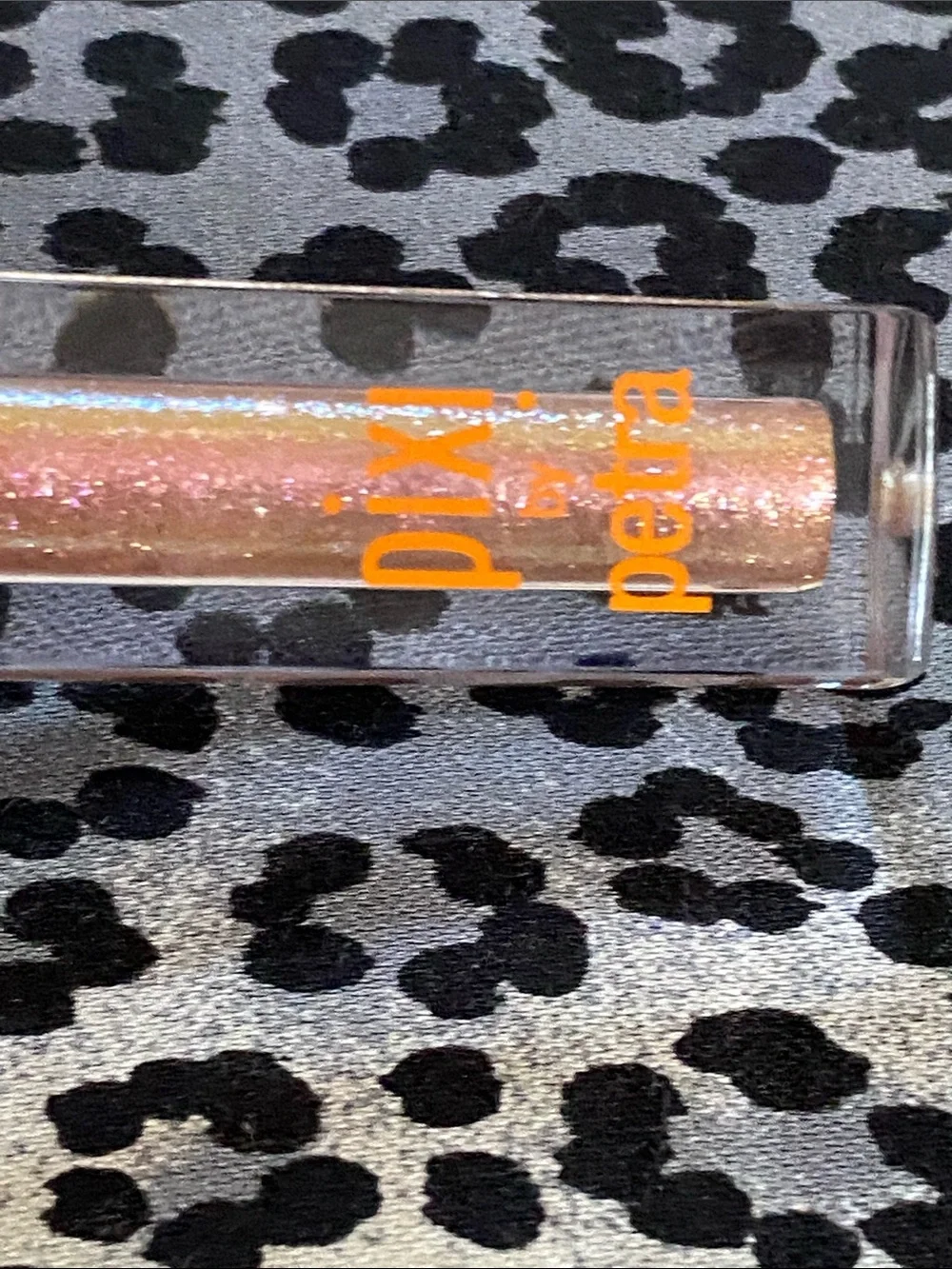 Lip Icing Glow in Cookie New Not Returnable